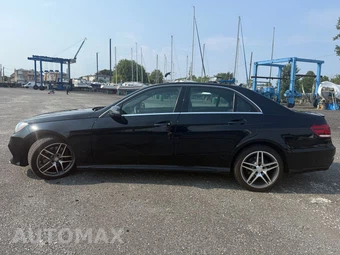 2014 Mercedes-Benz E 350 4MATIC Sedan – miniatura 3