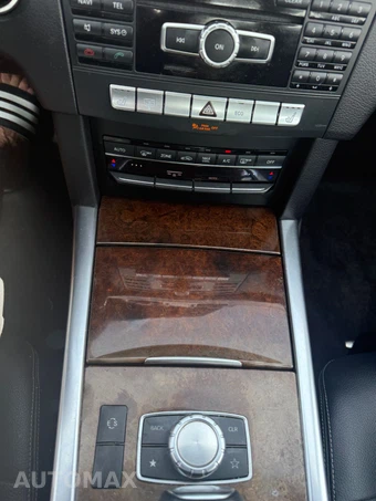 2014 Mercedes-Benz E 350 4MATIC Sedan – miniatura 30