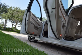 2014 Mercedes-Benz E 350 4MATIC Sedan – miniatura 102