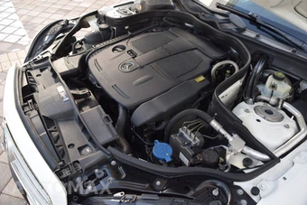 2014 Mercedes-Benz E 350 4MATIC Sedan – miniatura 125