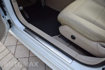 2014 Mercedes-Benz E 350 4MATIC Sedan – miniatura 52