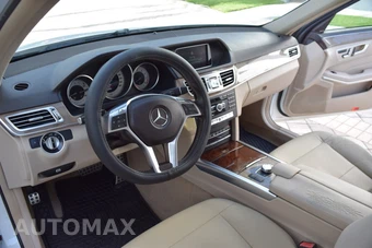 2014 Mercedes-Benz E 350 4MATIC Sedan – miniatura 54