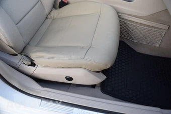 2014 Mercedes-Benz E 350 4MATIC Sedan – miniatura 70