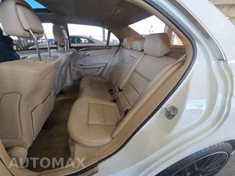 2014 Mercedes-Benz E 350 4MATIC Sedan – miniatura 13
