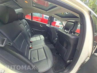 2014 Mercedes-Benz E 350 4MATIC Sedan - miniatura 16