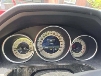 2014 Mercedes-Benz E 350 4MATIC Sedan - miniatura 9