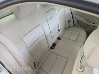 2014 Mercedes-Benz E 350 Sedan – miniatura 20