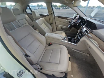 2014 Mercedes-Benz E 350 Sedan – miniatura 8