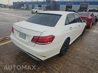 2014 Mercedes-Benz E 350 Sedan – miniatura 4