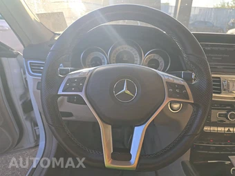 2014 Mercedes-Benz E 350 Sedan – miniatura 10