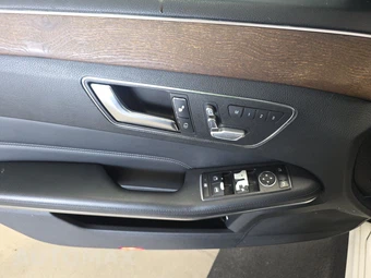 2014 Mercedes-Benz E 350 Sedan – miniatura 9