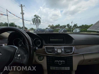 2014 Mercedes-Benz E 350 Sedan – miniatura 10