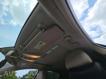 2014 Mercedes-Benz E 350 Sedan – miniatura 11