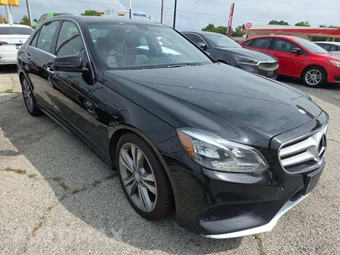 2014 Mercedes-Benz E 350 Sedan – miniatura 4
