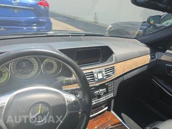 2014 Mercedes-Benz E 550 4MATIC Sedan - miniatura 11