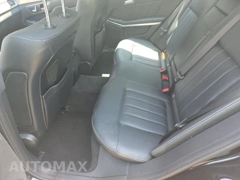 2014 Mercedes-Benz E 550 4MATIC Sedan - miniatura 13