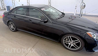 2014 Mercedes-Benz E 550 4MATIC Sedan - miniatura 3