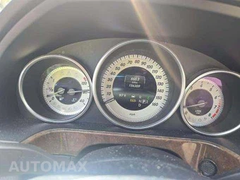 2014 Mercedes-Benz E 550 4MATIC Sedan - miniatura 10