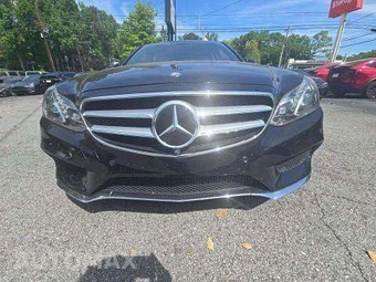 2014 Mercedes-Benz E 550 4MATIC Sedan - miniatura 23