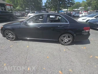 2014 Mercedes-Benz E 550 4MATIC Sedan - miniatura 3