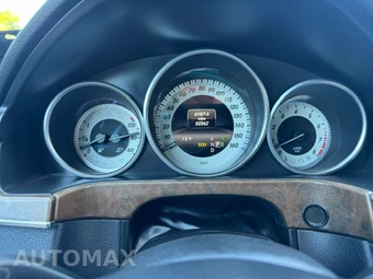 2014 Mercedes-Benz E 550 4MATIC Sedan - miniatura 15