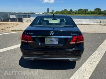 2014 Mercedes-Benz E 550 4MATIC Sedan - miniatura 5