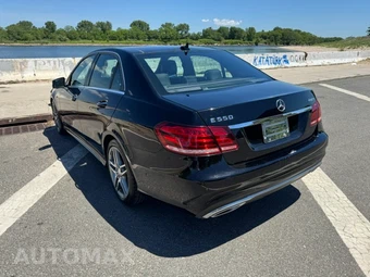 2014 Mercedes-Benz E 550 4MATIC Sedan - miniatura 6