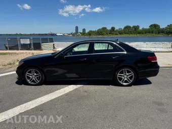 2014 Mercedes-Benz E 550 4MATIC Sedan - miniatura 9
