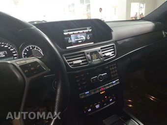 2014 Mercedes-Benz E 63 AMG 4MATIC Sedan - miniatura 10