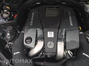 2014 Mercedes-Benz E 63 AMG 4MATIC Sedan - miniatura 21