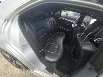 2014 Mercedes-Benz E 63 AMG 4MATIC Sedan - miniatura 16