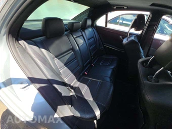 2014 Mercedes-Benz E 63 AMG 4MATIC Sedan - miniatura 16