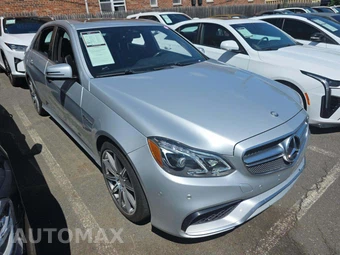 2014 Mercedes-Benz E 63 AMG 4MATIC Sedan - miniatura 4