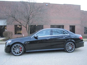 2014 Mercedes-Benz E-Class E63S AMG – miniatura 21