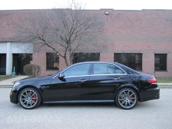 2014 Mercedes-Benz E-Class E63S AMG – miniatura 22