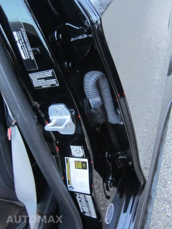 2014 Mercedes-Benz E-Class E63S AMG – miniatura 35