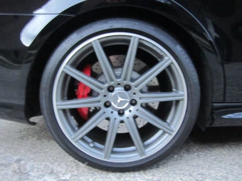 2014 Mercedes-Benz E-Class E63S AMG – miniatura 38