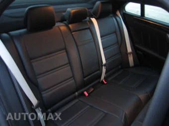 2014 Mercedes-Benz E-Class E63S AMG – miniatura 55