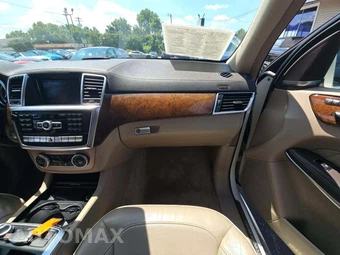 2014 Mercedes-Benz GL 550 4MATIC – miniatura 20