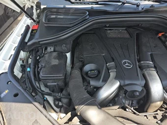 2014 Mercedes-Benz GL 550 4MATIC – miniatura 28