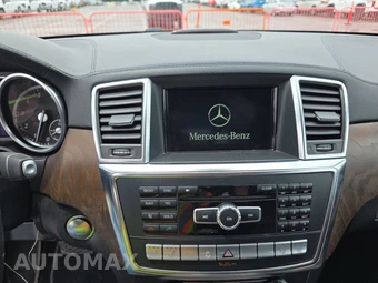 2014 Mercedes-Benz GL 550 4MATIC - miniatura 17