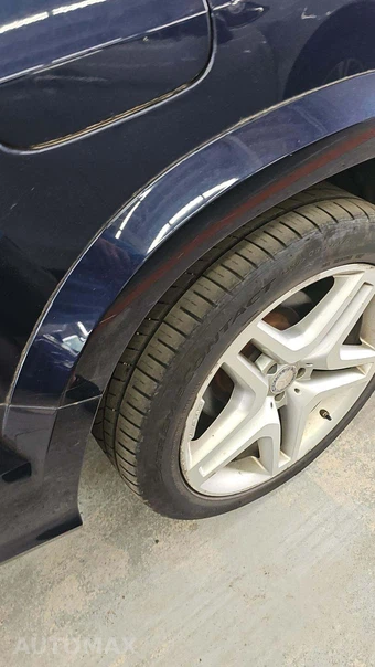 2014 Mercedes-Benz GL 550 4MATIC – miniatura 38
