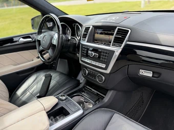 2014 Mercedes-Benz GL 63 AMG 4MATIC - miniatura 14