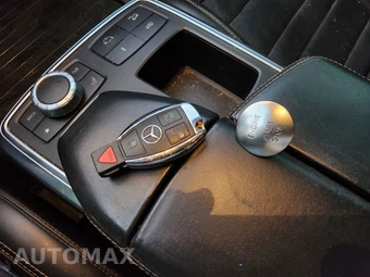 2014 Mercedes-Benz GL 63 AMG 4MATIC - miniatura 39