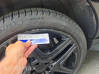 2014 Mercedes-Benz ML 350 – miniatura 27