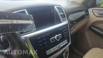2014 Mercedes-Benz ML 350 – miniatura 27
