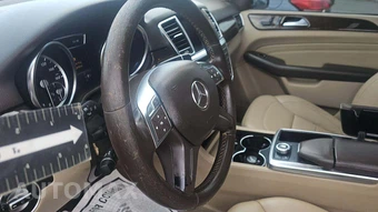 2014 Mercedes-Benz ML 350 – miniatura 33