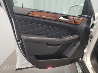 2014 Mercedes-Benz ML 550 – miniatura 9