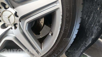2014 Mercedes-Benz ML 63 AMG - miniatura 23