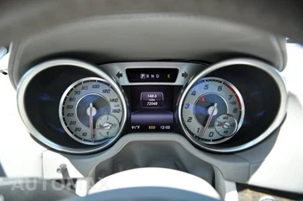 2014 Mercedes-Benz SL 550 - miniatura 22
